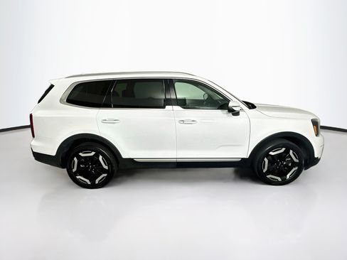 Used 2025 Kia Telluride S FWD image 10