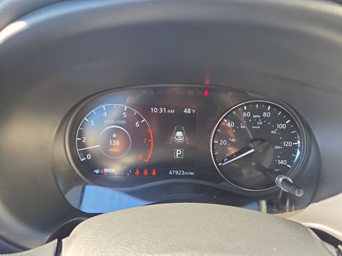 Used 2023 Nissan Kicks SR w/ SR Premium Package image 17