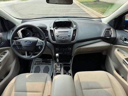 Used 2017 Ford Escape SE AWD/4WD image 25