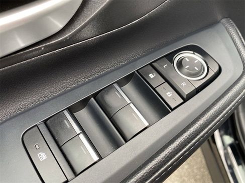 Certified 2025 Toyota Grand Highlander XLE image 22