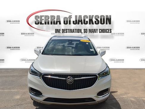 Used 2019 Buick Enclave Premium FWD image 3