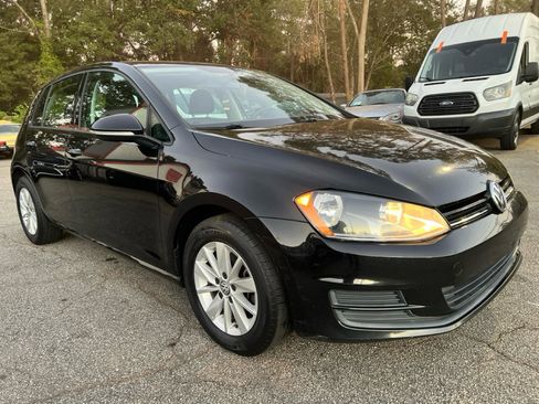 Used 2016 Volkswagen Golf S image 3