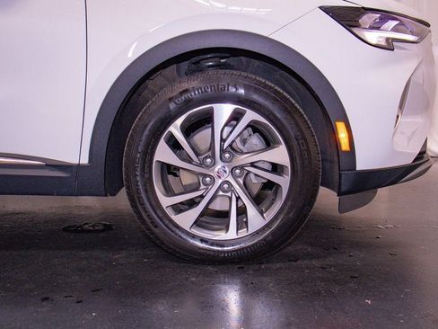 Certified 2022 Buick Envision Essence w/ Technology Package I image 8