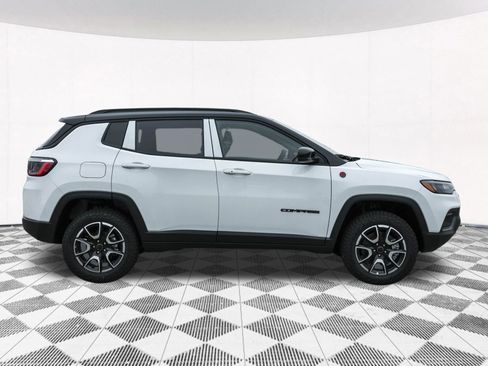 New 2026 Jeep Compass Trailhawk image 11
