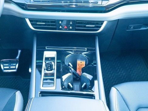 New 2026 Volkswagen Atlas Peak Edition image 33