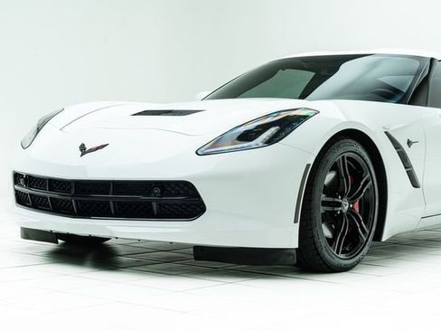 Used 2016 Chevrolet Corvette Stingray Coupe w/ 2LT Preferred Equipment Group RWD image 10