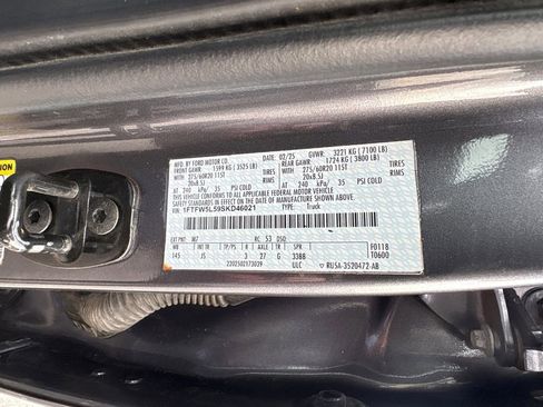 Used 2025 Ford F150 Lariat w/ Equipment Group 501A Mid image 30