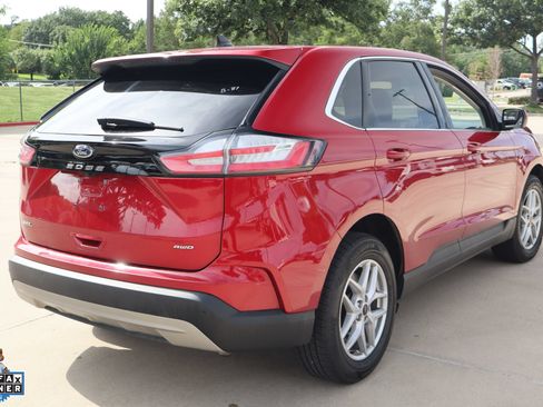 Used 2024 Ford Edge SEL AWD/4WD image 3