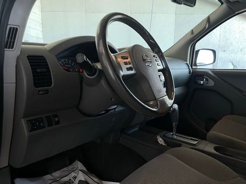 Used 2019 Nissan Frontier SV w/ Value Truck Package image 11