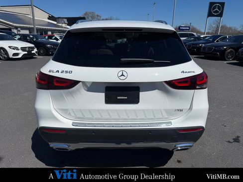 Certified 2023 Mercedes-Benz GLA 250 4MATIC image 7