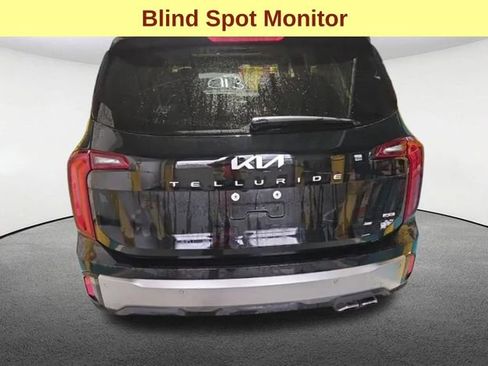 Used 2025 Kia Telluride S image 7