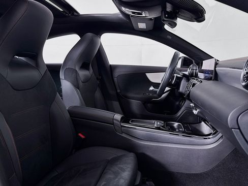 Certified 2026 Mercedes-Benz CLA 250 image 7