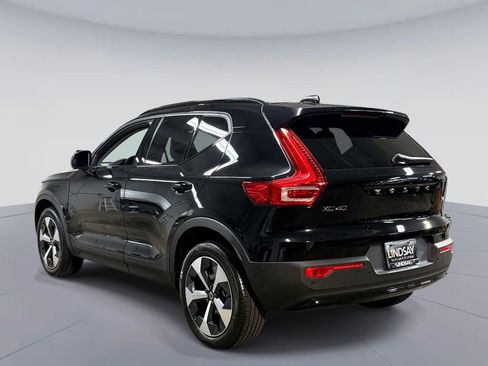 Used 2026 Volvo XC40 B5 Plus w/ Protection Package Premier AWD/4WD image 12