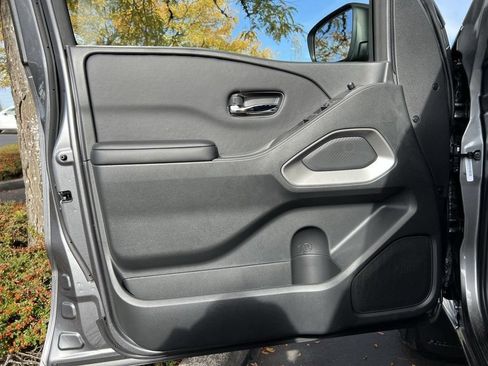 New 2026 Nissan Frontier SV w/ Tow Package AWD/4WD image 10