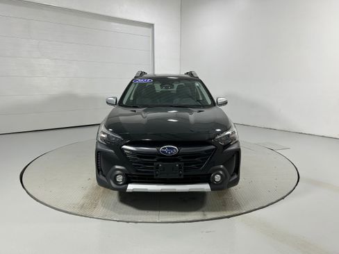 Used 2023 Subaru Outback Touring AWD/4WD image 17