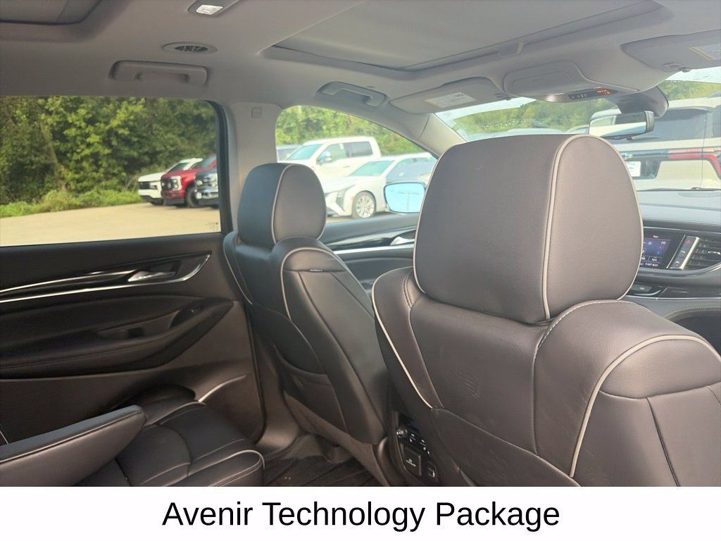 Used 2021 Buick Enclave Avenir w/ Avenir Technology Package AWD/4WD image 14