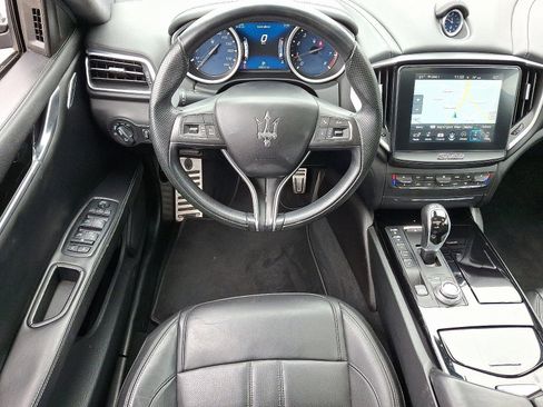 Certified 2018 Maserati Ghibli S GranSport Q4 image 11