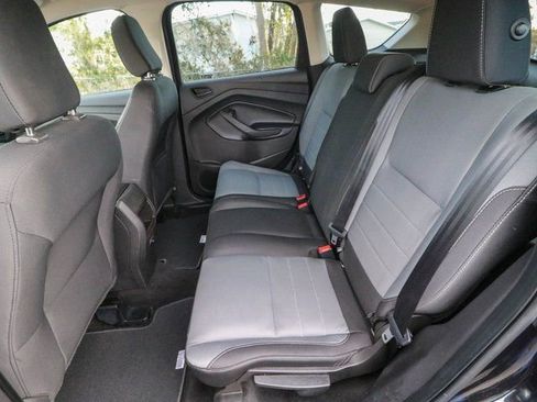 Used 2019 Ford Escape S image 26