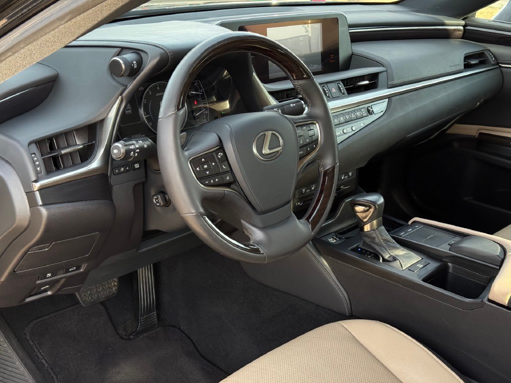 Used 2020 Lexus ES 350 w/ Premium Package FWD image 8