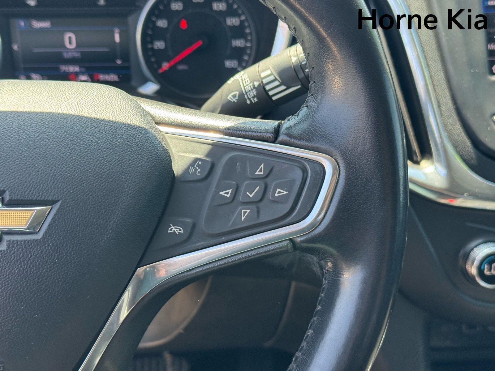 Used 2020 Chevrolet Equinox LT AWD/4WD image 19