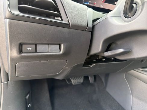 New 2026 Nissan Sentra SV w/ Floor Mat Package FWD image 17