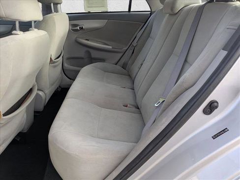 Used 2010 Toyota Corolla LE image 16