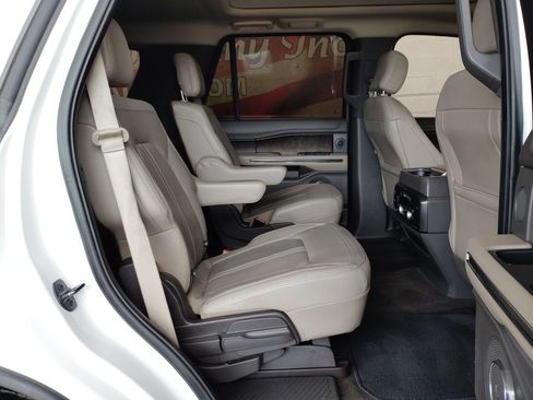 Used 2019 Ford Expedition Limited AWD/4WD image 18