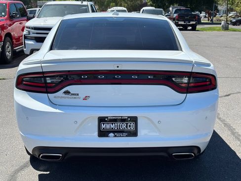 Used 2020 Dodge Charger SXT AWD/4WD image 9