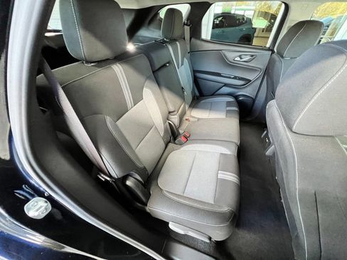 Used 2025 Chevrolet Blazer LT image 23