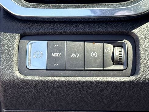 New 2026 GMC Acadia Denali w/ Super Cruise Package AWD/4WD image 11