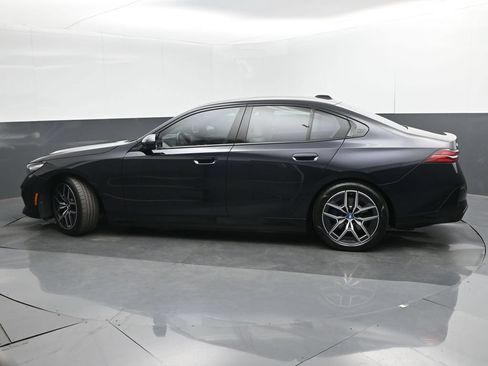 Used 2025 BMW i5 xDrive40 w/ M Sport Package AWD/4WD image 42