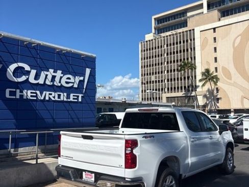Used 2025 Chevrolet Silverado 1500 LT image 3