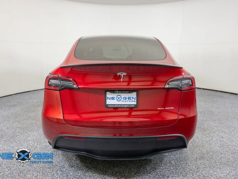 Used 2023 Tesla Model Y Long Range AWD/4WD image 6
