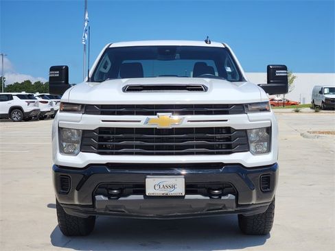Certified 2024 Chevrolet Silverado 2500 Custom w/ Custom Value Package image 3