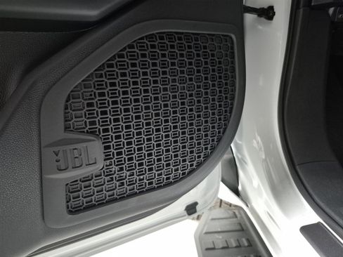 New 2025 Toyota 4Runner 4WD image 23