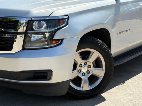 Used 2016 Chevrolet Suburban LS w/ Enhanced Driver Alert Package RWD image 5