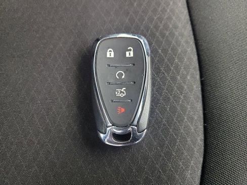 Used 2021 Chevrolet Malibu LT FWD image 32