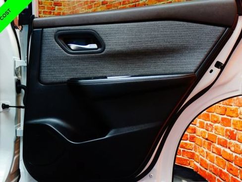 Certified 2023 Nissan Rogue SV AWD/4WD image 47