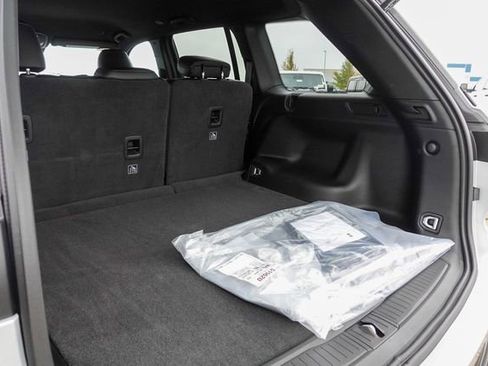 New 2025 Jeep Grand Cherokee Altitude image 26