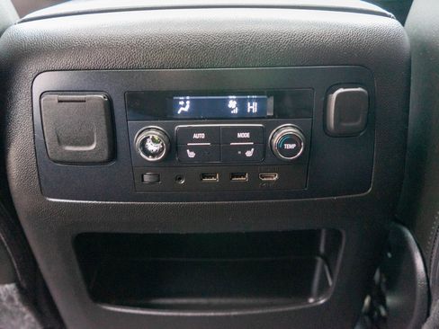 Used 2019 GMC Yukon Denali w/ Open Road Package image 15