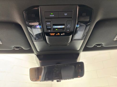 Used 2024 Lexus GX 550 image 13