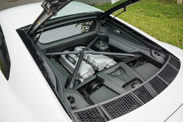 Used 2022 Audi R8 V10 performance RWD image 16