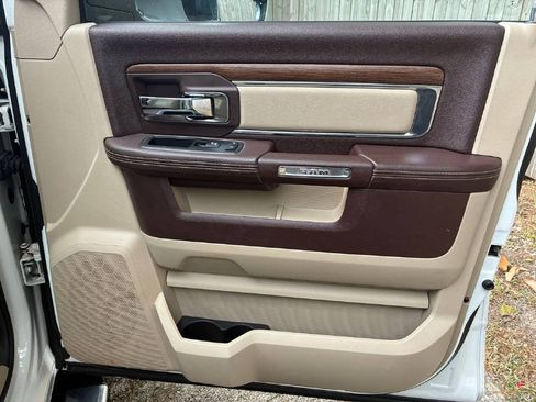 Used 2014 RAM 3500 Laramie w/ Convenience Group image 17