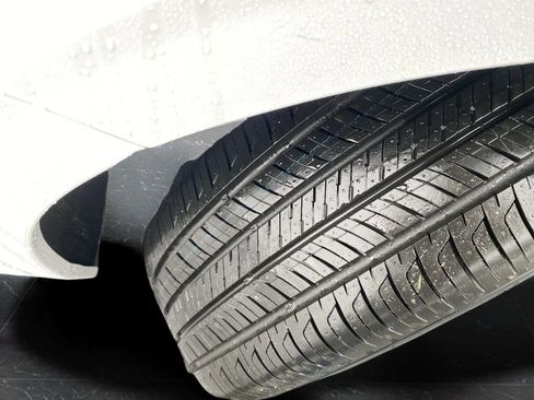 New 2025 Nissan Sentra SV image 31