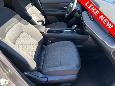 Used 2026 Nissan Kicks SV image 13