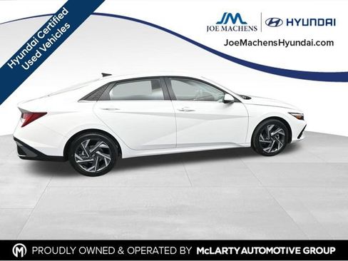 Used 2025 Hyundai Elantra SEL FWD image 10