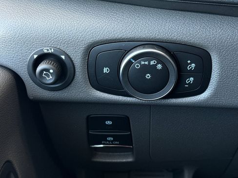 New 2025 Ford Transit 250 148 Medium Roof w/ Exterior Upgrade Package image 28