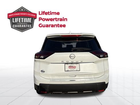 New 2025 Nissan Rogue SV image 4