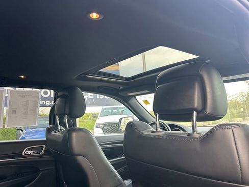 Used 2020 Jeep Grand Cherokee Limited AWD/4WD image 20
