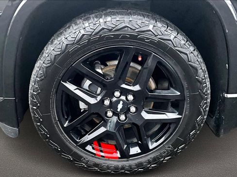 Used 2019 Chevrolet Traverse Premier image 8